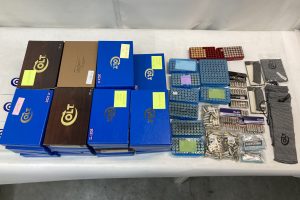 ELANなどモデルガン200点以上、ホルスター、その他モデルガンパーツ 730点 買取実績