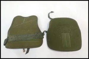 「米軍放出品 地上部隊用 ボディアーマープレート 前後セット DSA100-69 サイズLARGE-LONG」買取実績