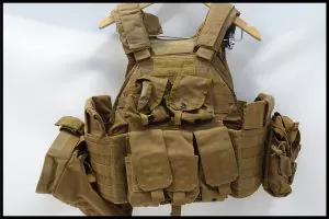 「EAGLE  SCALABLE プレートキャリア TAN サイズ：MEDIUM ポーチ付 実物」買取実績